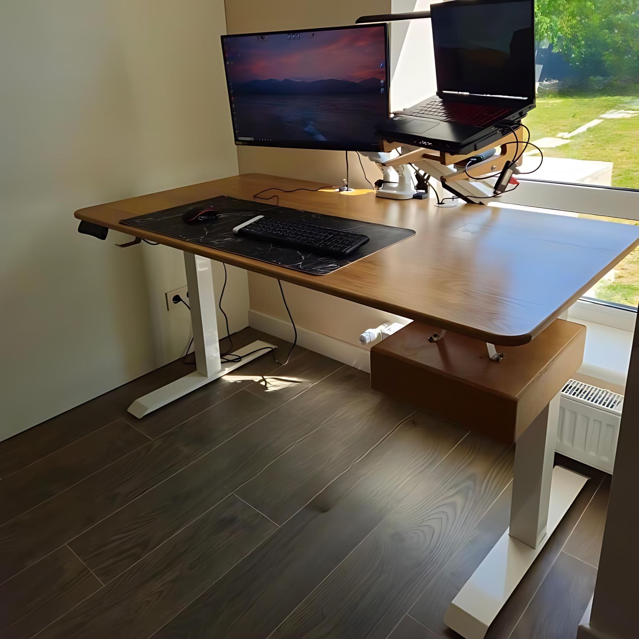 Two-motor table with height adjustment BESTFIT with a wooden table top